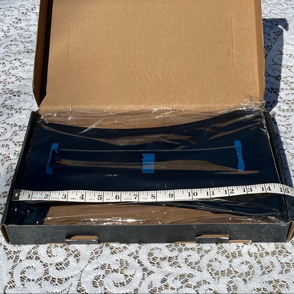 NIB Back Stretcher w/3 Stretch Levels, 139 Pressure Points - Picture 12 of 16